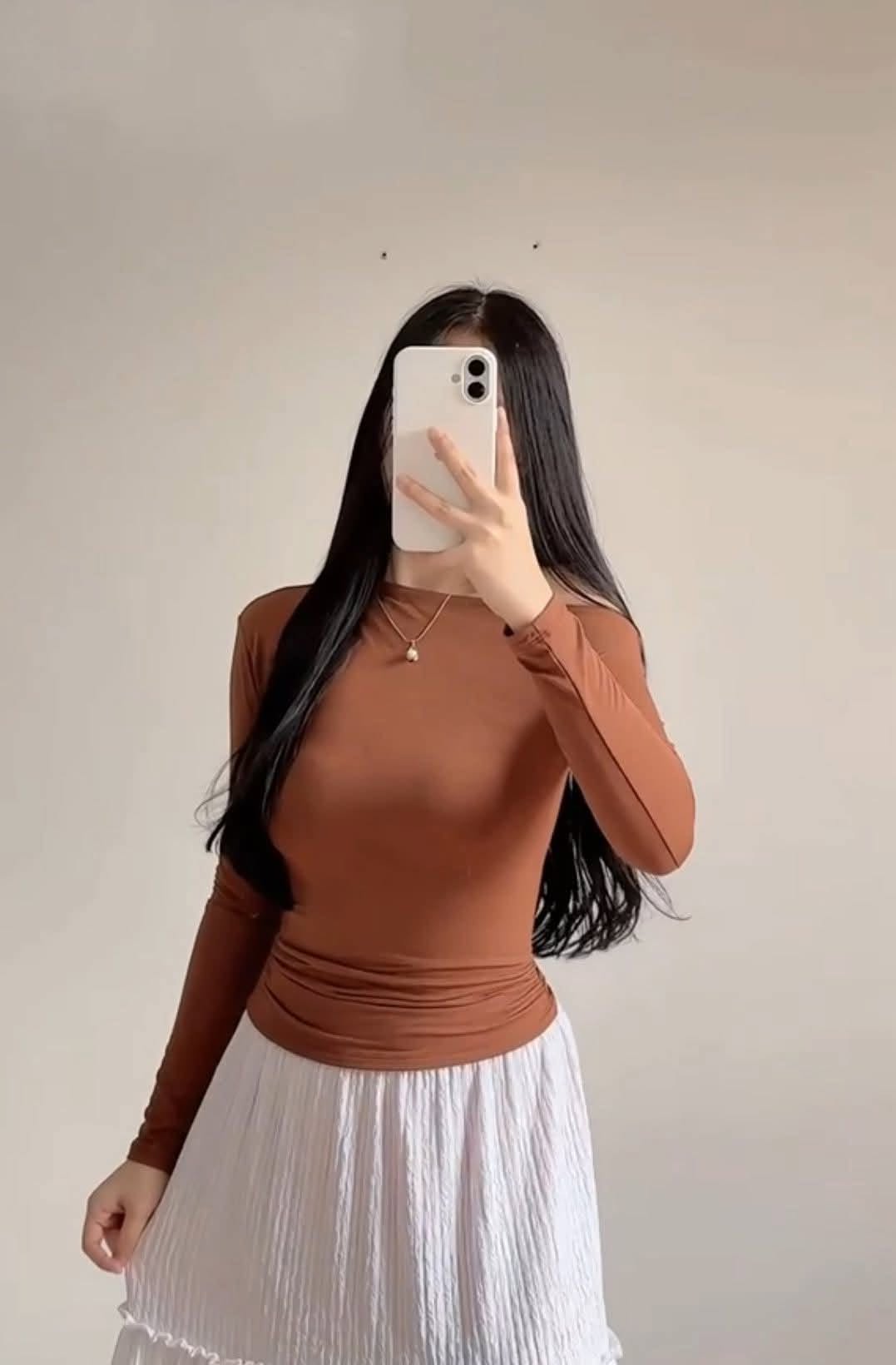 Vera Offshoulder Longsleeve Top Double Lining Front