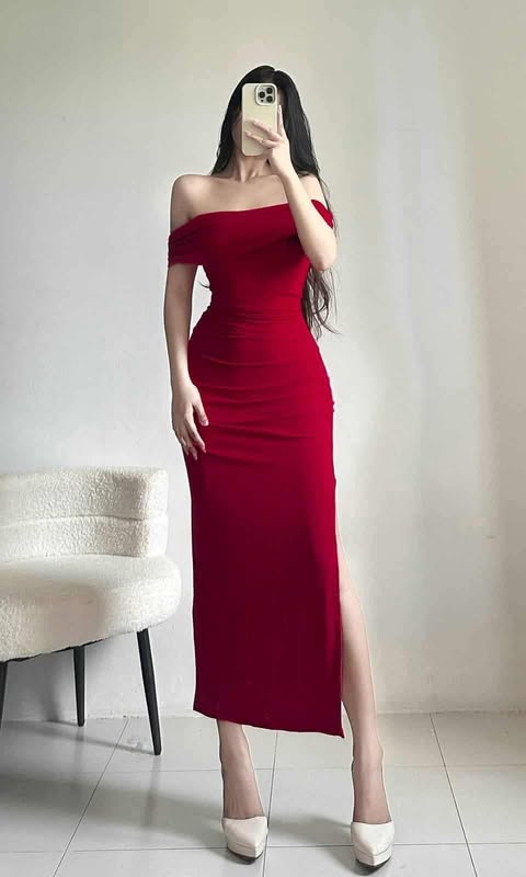 Minda Offshoulder Bodycon Maxi Dress