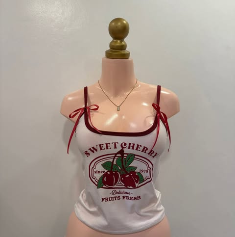 Nina Sweet Cherry Spag Top