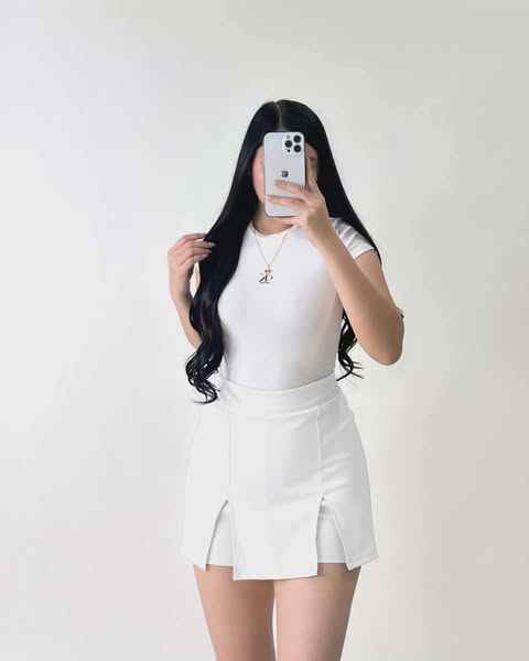Demi Two Slit Skort
