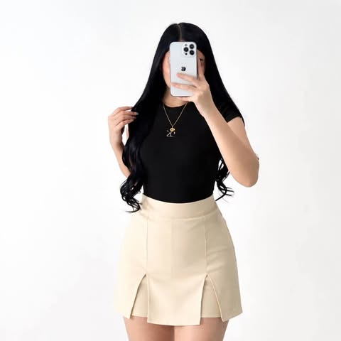 Demi Two Slit Skort