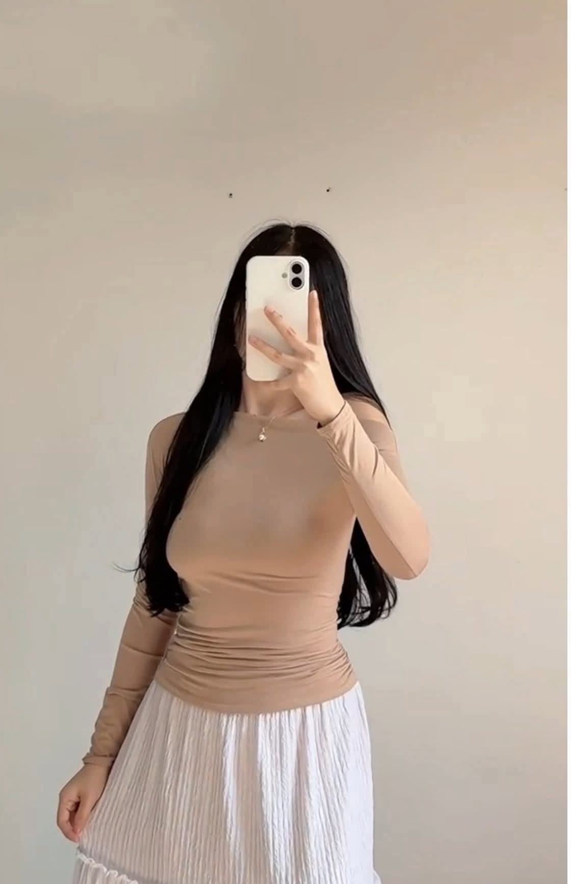 Vera Offshoulder Longsleeve Top Double Lining Front