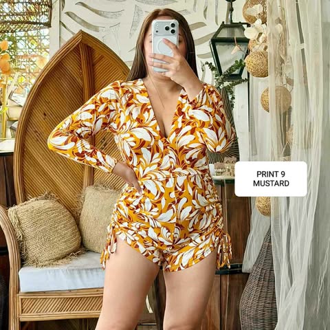 Plus Size Lala Padded Rashguard
