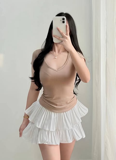 Carol Vneck Top Double Lining Front