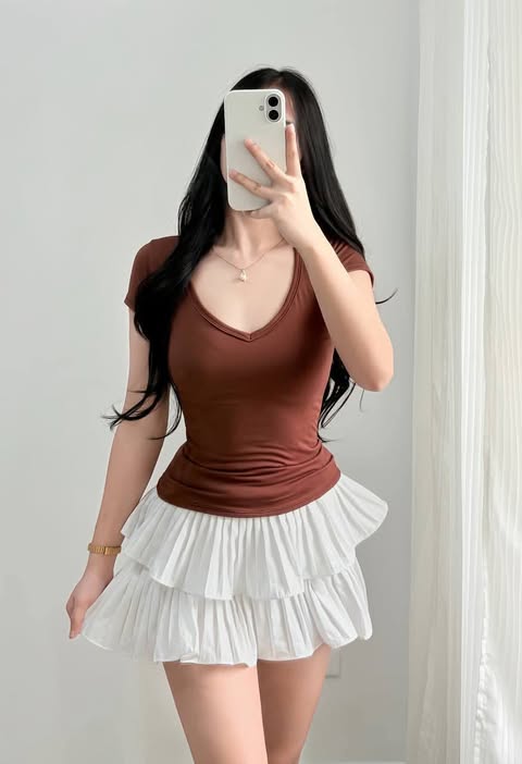 Carol Vneck Top Double Lining Front
