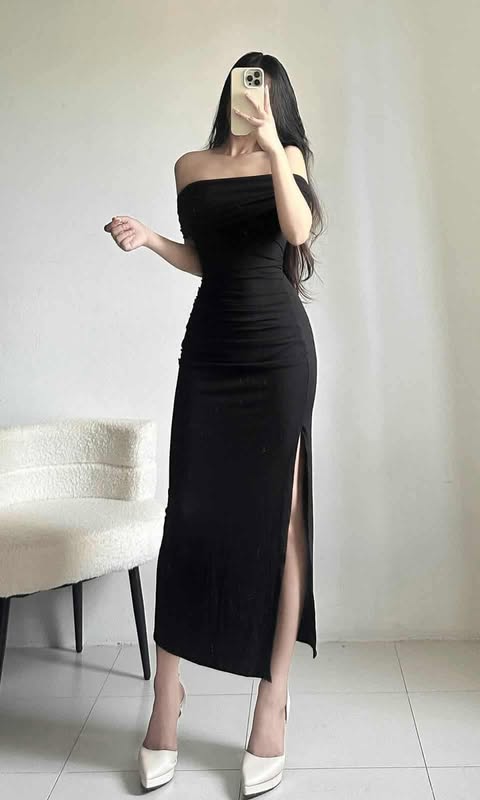 Minda Offshoulder Bodycon Maxi Dress