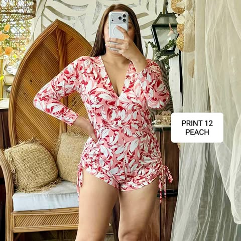 Plus Size Lala Padded Rashguard