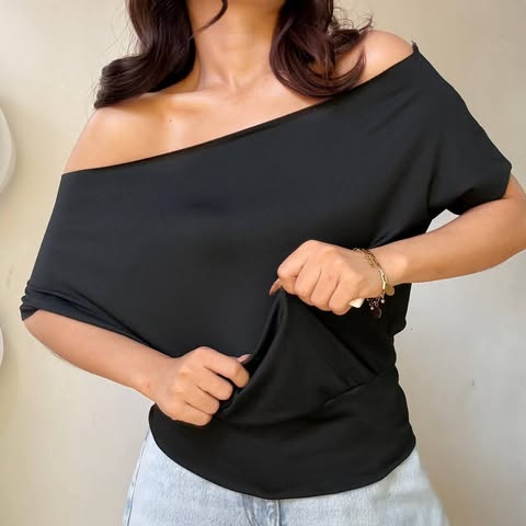 Kailey Offshoulder Top