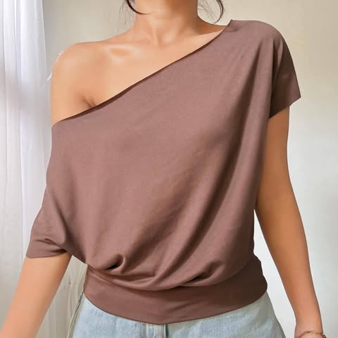 Kailey Offshoulder Top