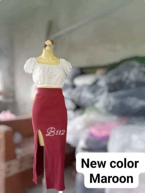 Leea Slit Maxi Skirt
