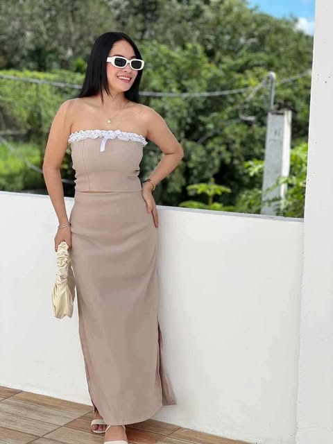 Talin&nbsp;Slit Maxi Skirt Only