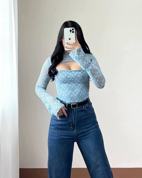 Chantilly Lace Longsleeve Top Double Lining Front