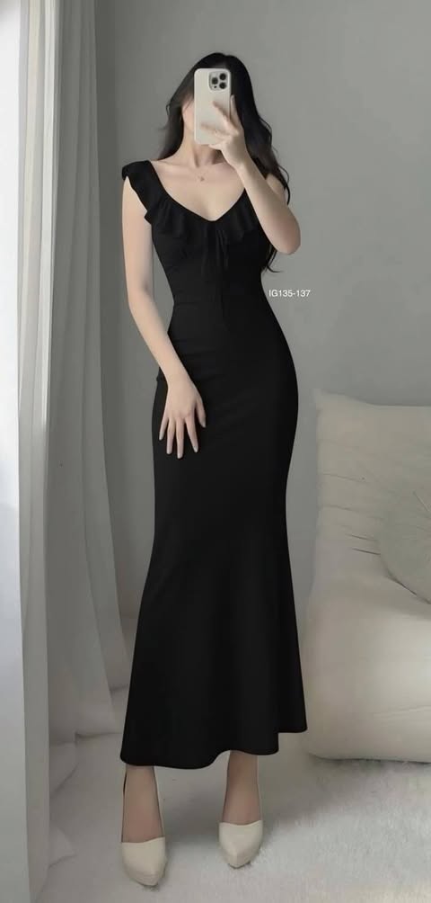 Korine Ruffles Bodycon Maxi Dress