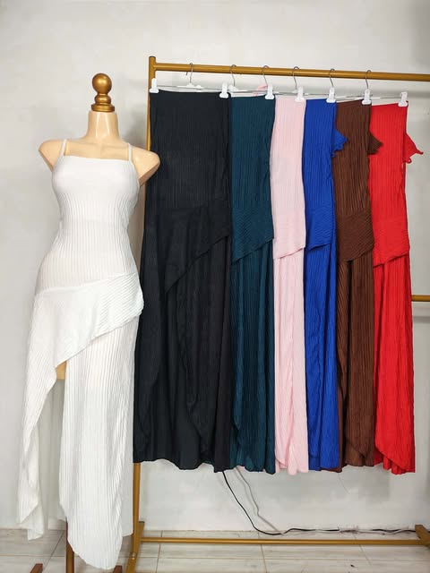 Clea Backless Maxi Dress