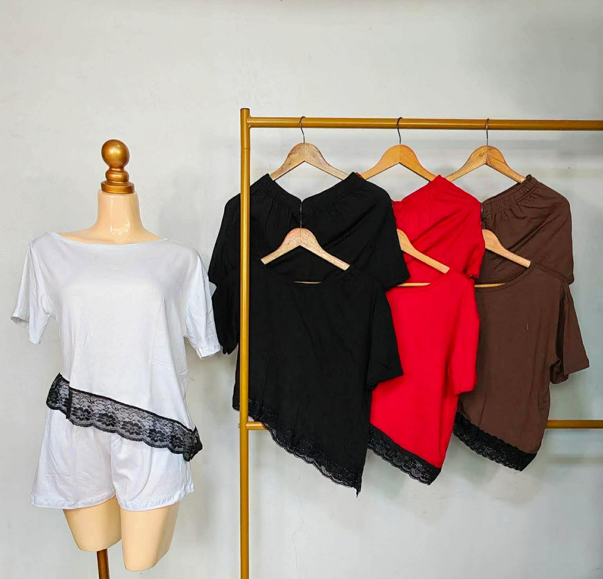 Eleri Offshoulder Lace Top and Shorts Coord